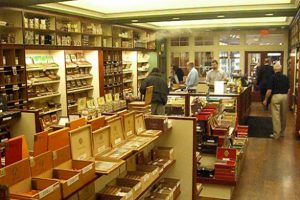 holts-cigar-company-interior-600